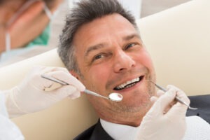Holistic Dentist to Fix Cavity in Rockford